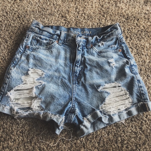 American Eagle Mom Shorts - Picture 1 of 2